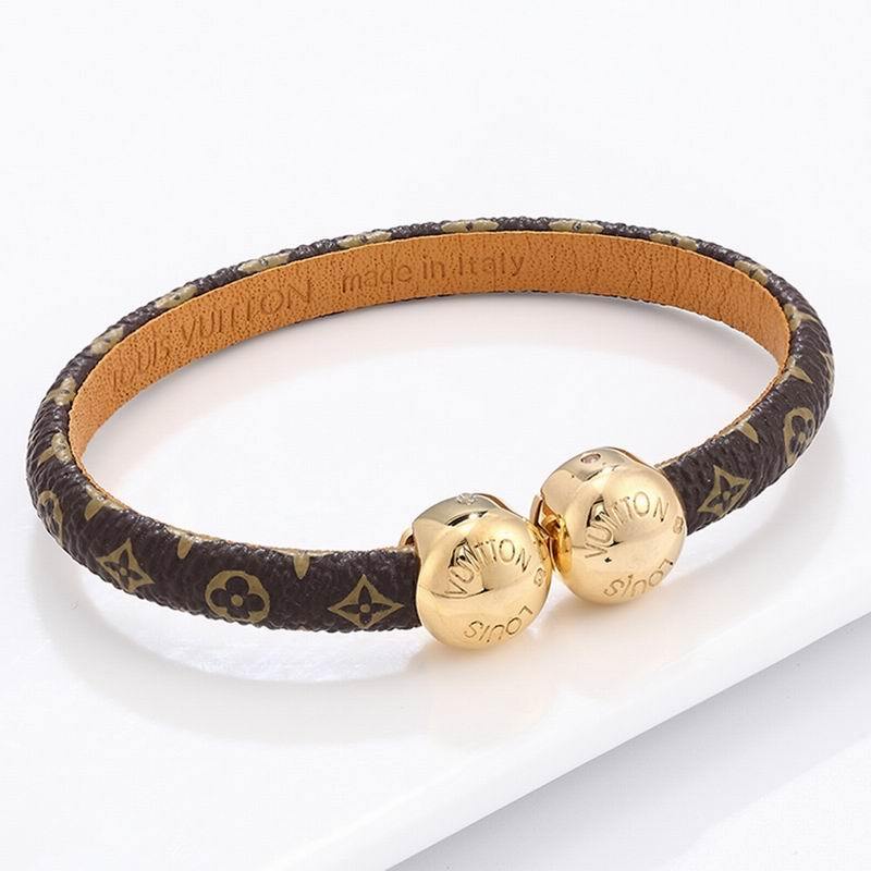 LV Bracelets 128